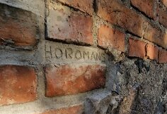 Horomanskiai XIX a. dvaro sodybą verčia savo namais