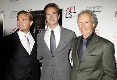 Leonardo DiCaprio (kairėje), Armie Hammeris (centre) ir Clintas Eastwoodas