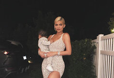Kylie Jenner su dukra Stormi