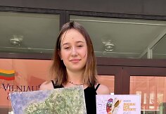 Konkurso &Scaron;viesiai apie netektį laureatė, I vietos laimėtoja Vilniaus privačios gimnazijos moksleivė Rugilė Kazlaitė