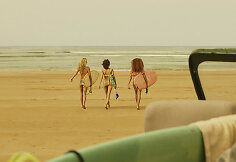 Kolekcijos &bdquo;Love Stories Swimclub X H&M&ldquo; modeliai