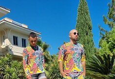 Remigijaus Žiogo paveikslu &bdquo;Kambarys 111&ldquo; papuo&scaron;ti drabužiai