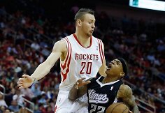 Donatas Motiejūnas ir Isaiahas Thomas