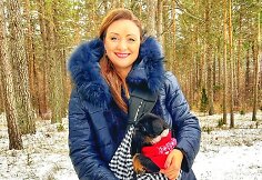 Diana Gaičiūnaitė-Dirmė su belgų grifone Winona