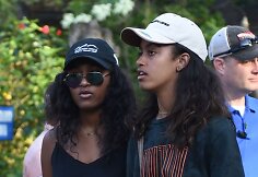 Sasha ir Malia Obamos Balyje