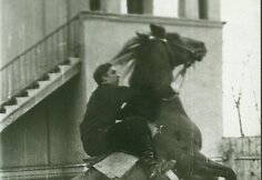 Vytautas Grigolis ant žirgo jaunystėje