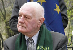 Valdas Adamkus Vilkijoje