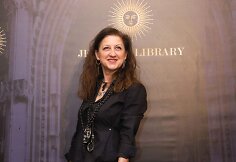 Auk&scaron;tosios juvelyrikos butiko &bdquo;Jewelry Library&ldquo; gimtadienio akimirkos