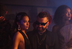 &bdquo;Flying Saucer Gang&ldquo; vaizdo klipo filmavimo užkulisiai