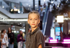 &bdquo;Vilnius Outlet&ldquo; ir modelių mokykla &bdquo;CatWalk&ldquo; surengė stilingą &bdquo;Back To School&ldquo; mados &scaron;ventę.