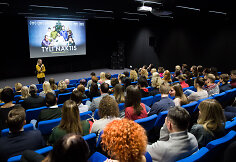 I&scaron;ankstinio kino seanso akimirkos
