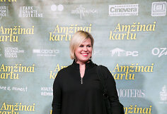 Lietuvi&scaron;kos dramos &bdquo;Amžinai kartu&ldquo; premjeros akimirka