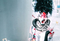 „Drag queen“ žvaigždė Hungry