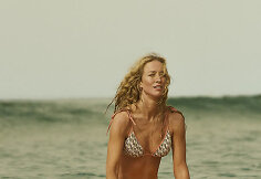 Kolekcijos &bdquo;Love Stories Swimclub X H&M&ldquo; modeliai