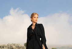 &bdquo;Elie Saab&ldquo; 2021 m. pavasario ir vasaros kolekcijos modelis