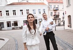 Veronikos Naumovaitės-Kazilionės sūnaus Dominyko krikštynų akimirka