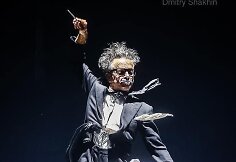 Gėlių, meno ir meilės festivalyje – tarptautinė teatro ir cirko trupė bei kvapą gniaužiantys pasirodymai