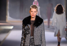 &bdquo;Ermanno Scervino&ldquo; 2016 m. rudens-žiemos kolekcijos modelis