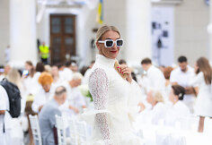 Vilniuje de&scaron;imtą kartą surengta &bdquo;Le Diner en Blanc&ldquo; vakarienė