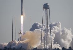 Kosminio laivo &bdquo;Cygnus&ldquo; startas Volopo saloje