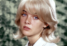 Sue Lyon