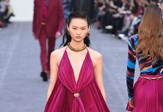 &bdquo;Roberto Cavalli&ldquo; 2019&ndash;2020 m. rudens ir žiemos kolekcijos modelis
