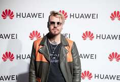 „Huawei“ ir Roberto Kalinkino mažosios kolekcijos pristatymas