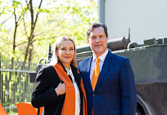 Nyderlandų Karalystės ambasadorius Jackas Robertas&nbsp;Twissas&nbsp;Quarlesas van&nbsp;Uffordas pakvietė svečius į priėmimą savo rezidencijoje.