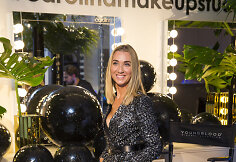 &bdquo;Carolina make-up studio&ldquo; gimtadienio akimirka
