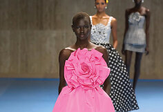 Kolekcija Carolina Herrera SS25
