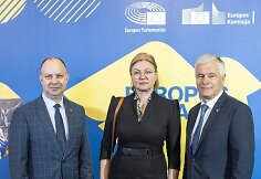 Aurelijus Veryga, Au&scaron;rinė Norkienė, Jonas Jarutis