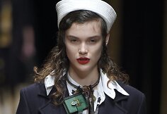 &bdquo;Prada&ldquo; 2016 m. rudens-žiemos kolekcijos modelis