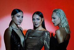 Grupė &bdquo;Queens of Roses&ldquo;