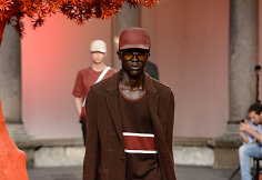 &bdquo;Ermenegildo Zegna&ldquo; 2018 m. pavasario-vasaros kolekcijos modelis 