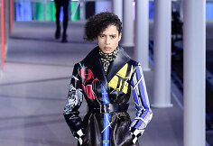 &bdquo;Louis Vuitton&ldquo; 2019&ndash;2020 m. rudens ir žiemos kolekcijos modelis