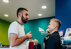 Atidarymo &scaron;ventėje &ndash; i&scaron; Lietuvos į Sakartvelą pėsčiomis nukeliavęs Niko Amirgula&scaron;vili, kuris pasiūlė ir prekyvietės &scaron;ūkį &bdquo;Naujos istorijos pradžiai&ldquo;