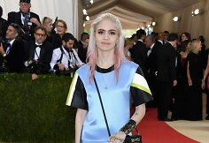 Dainininkė Grimes