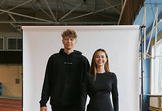 Mindaugas Kuzminskas su sužadėtine Lina