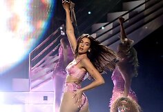 Dua Lipa