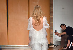 Inbal Dror kurta vestuvinė suknelė