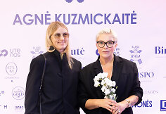 Į Agnės Kuzmickaitės madų &scaron;ou rinkosi i&scaron;sipustę svečiai