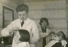 Iš tarpukario kirpyklų istorijos