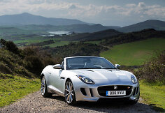 „Jaguar F-type“