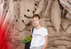 Roberto Kalinkino kolekcijos „Urban Jungle“ modelis