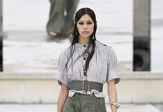 &bdquo;Chlo&eacute;&ldquo; 2021 m. pavasario ir vasaros kolekcijos modelis