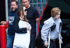 Angelina Jolie su dukra Shiloh