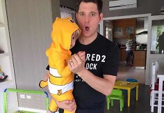 Michaelas Buble su sūnumi Noah