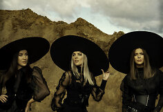&bdquo;Queens of Roses&rdquo; fotosesija