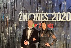 Laura Imbrasienė su sūnumi Mantu