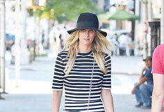 Derinys su dryžuotu rūbu